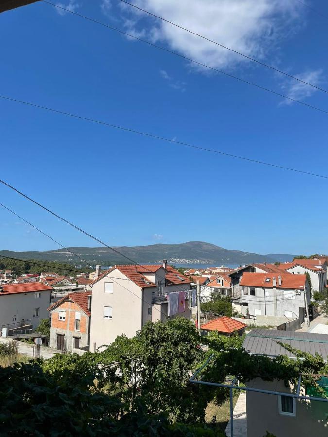 Guest House Ivana Tivat Exterior photo