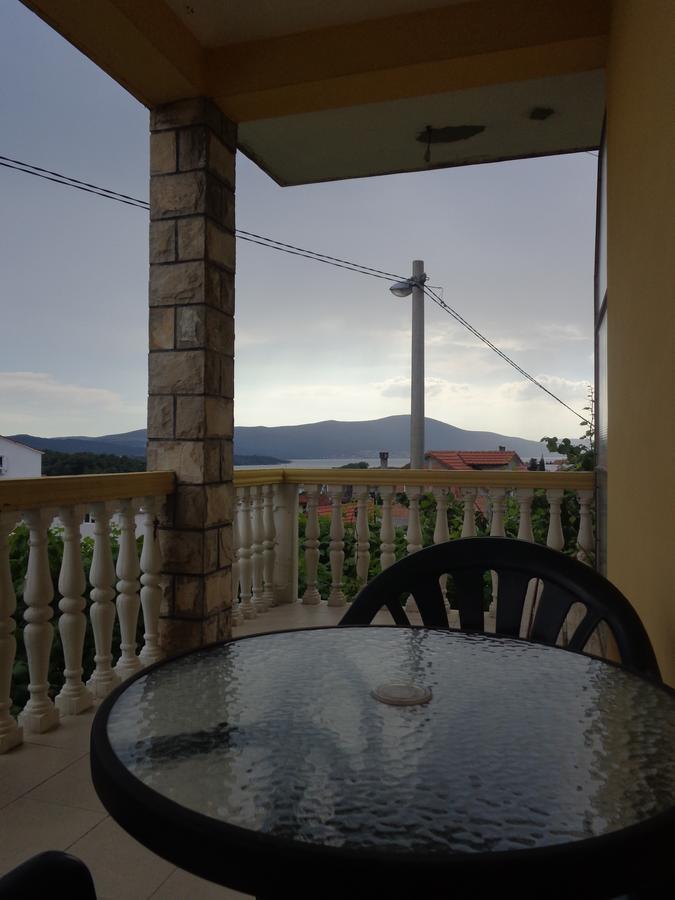 Guest House Ivana Tivat Exterior photo